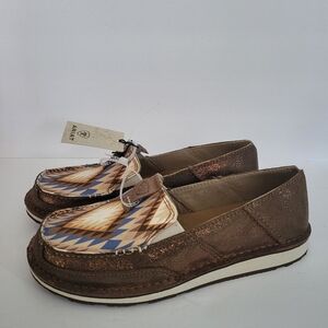 NWT ARIAT WOMEN'S CRUISER BRONZE AZTEC